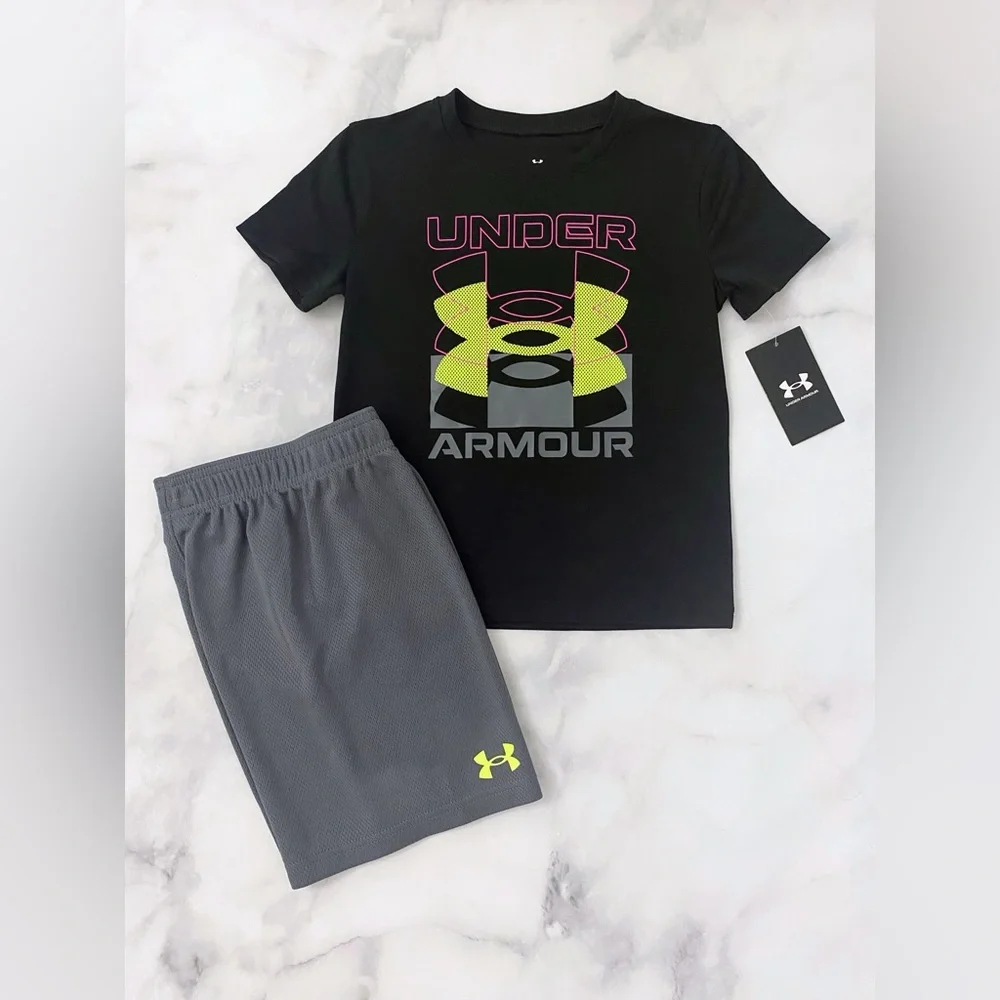 Boys Under Armour Size 4 Black Shirt Gray Shorts Set New